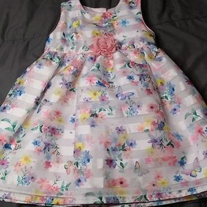 A kid dress 2 piece (Only worn once)